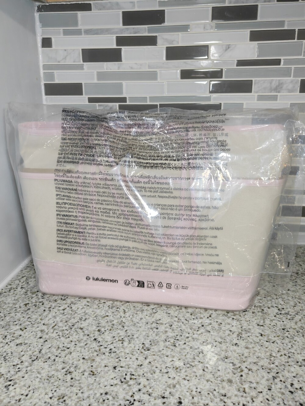Lululemon Daily Multi-Pocket Zip-Top Tote Bag 18L (Natural/Pink Pearl) - Picture 5 of 12